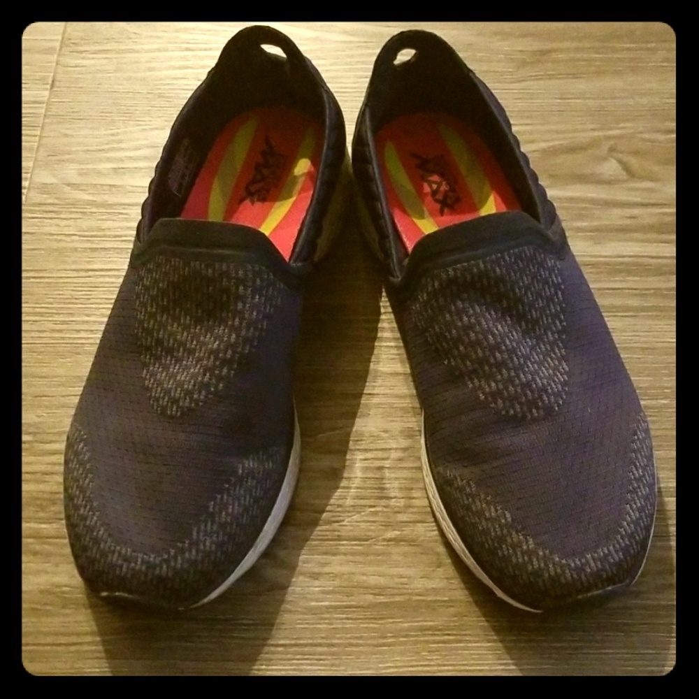 Women's Walkers